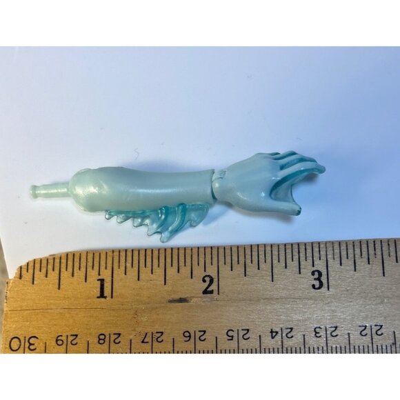 Monster High Left Arm Hand Replacement For Gillington Gil Webber - Picture 5 of 5